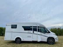 Semintegrale Sunlight V 66 compatto letti gemelli 4 posti usato image preview