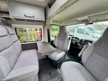 Furgonato Weinsberg CaraTour 600 ME // letti gemelli 4 posti usato image preview