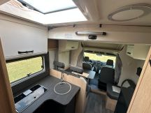 Semintegrale Sunlight T 680 ADVENTURE EDITION - LETTI GEMELLI - GARAGE 4 posti nuovo image preview