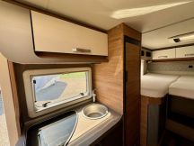 Semintegrale Weinsberg CaraCompact 600 MEG Edition Pepper  4 posti usato image preview