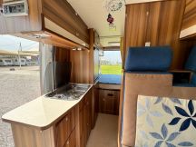 Furgonato Weinsberg CaraBus 600 4 posti usato image preview