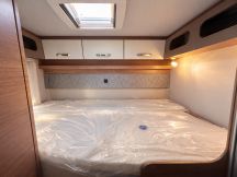 Semintegrale Weinsberg CaraSuite 650 MG - Bagno e doccia seprata 4 posti nuovo image preview