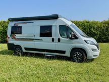 Furgonato Weinsberg CARABUS 600 MQ - EDITION ITALIA - FINE SERIE 4 posti nuovo image preview