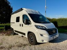 Furgonato Hymer AYERS ROCK 540 CON TETTO SOLLEVABILE  4 posti usato image preview