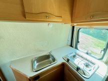 Furgonato Adria Adriavan // letto basculante 4 posti usato image preview