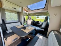 Semintegrale Sunlight T 68 C Adventure Edition - Letti gemelli, dinette face to face 4 posti nuovo image preview