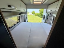 Furgonato Weinsberg CARABUS 600 MQ - EDITION ITALIA - TETTO A SOFFIETTO - FINE SERIE 4 posti nuovo image preview