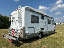 Motorhome Buerstner AVIANO I 684  4 posti usato image preview