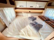 Semintegrale Weinsberg X-CURSION VAN EDITION [PEPPER] // CAMBIO AUTOMATICO 4 posti usato image preview