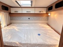 Semintegrale Weinsberg CaraSuite 650 MG - Bagno e doccia seprata 4 posti nuovo image preview