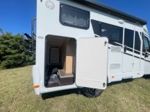 Semintegrale Sunlight V 60 Adventure Edition compatto  4 posti nuovo image preview