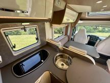 Semintegrale Buerstner Lyseo TD 690 G Privilège - Letti gemelli e garage 4 posti usato image preview