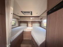 Motorhome Buerstner IXEO I 690 G - LETTI GEMELLI, GARAGE 4 posti usato image preview