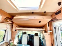 Semintegrale Weinsberg X-CURSION VAN EDITION [PEPPER] // CAMBIO AUTOMATICO 4 posti usato image preview