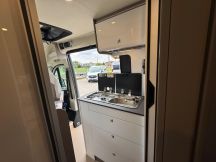 Furgonato Buerstner ELISEO C 602 - TETTO A SOFFIETTO - CAMBIO AUTOMATICO  4 posti nuovo image preview