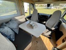 Furgonato Hymer BMC-I 580 letti gemelli 4 posti usato image preview