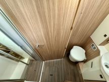 Motorhome Buerstner Lyseo I 727 G - Letti gemelli / Garage 5 posti usato image preview