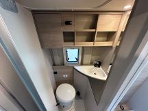 Furgonato Buerstner CAMPEO SKYLINE C 600 - TETTO A SOFFIETTO - CAMBIO AUTOMATICO  4 posti nuovo image preview