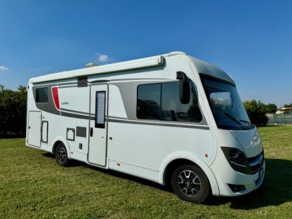 Motorhome Buerstner Lyseo I 727 G - Letti gemelli / Garage 5 posti usato