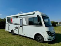 Motorhome Buerstner Lyseo I 727 G - Letti gemelli / Garage 5 posti usato image preview