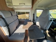 Furgonato Weinsberg CaraBus 540 MQ tetto a soffietto 4 posti nuovo image preview