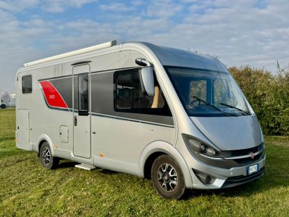 Motorhome Buerstner IXEO I 690 G - LETTI GEMELLI, GARAGE 4 posti usato