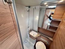 Motorhome Weinsberg CaraCore 650 MEG 4 posti nuovo image preview