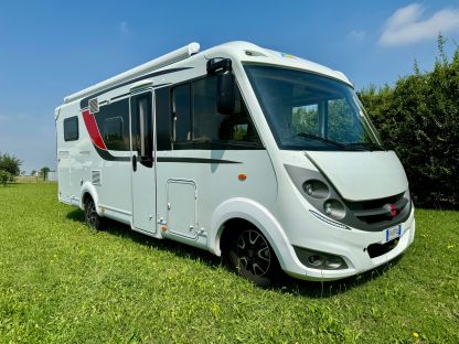 Motorhome Buerstner AVIANO I 690 G 4 posti usato