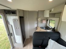 Semintegrale Hymer TRAMP S 680 LETTI GEMELLI  4 posti usato image preview