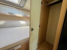 Semintegrale Mc Louis MC4 360G / Letto trasversale - Garage 5 posti usato image preview