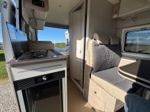 Furgonato Buerstner CAMPEO C 540 4x4 - Tetto sollevabile 4 posti nuovo image preview