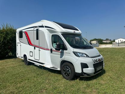 Semintegrale Sunlight CAMPEO TD 690 G ATTRACTIVE 4 posti nuovo