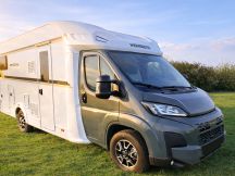 Semintegrale Weinsberg CaraSuite 650 MG - Bagno e doccia seprata 4 posti nuovo image preview