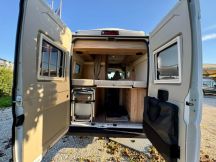 Furgonato Hymer AYERS ROCK 540 CON TETTO SOLLEVABILE  4 posti usato image preview