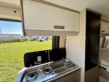 Furgonato Ci Kyros Duo XL / Evo Limited / letto basculante  4 posti usato image preview