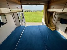 Furgonato Weinsberg CaraBus 600 4 posti usato image preview