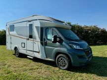 Semintegrale Buerstner LYSEO TD 690 G PRIVILEGE CAMBIO AUTOMATICO 4 posti nuovo image preview