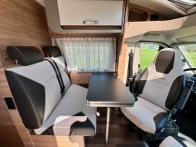 Semintegrale Weinsberg CaraCompact 600 MEG Edition Pepper  4 posti usato image preview