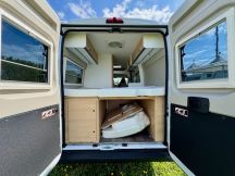 Furgonato Sunlight Cliff 600 Entry - letto trasversale 4 posti usato image preview