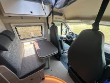 Furgonato Buerstner CAMPEO SKYLINE C 600 - TETTO A SOFFIETTO - CAMBIO AUTOMATICO  4 posti nuovo image preview