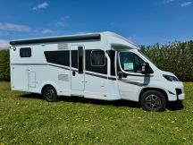 Semintegrale Sunlight T 68 C Adventure Edition - Letti gemelli, dinette face to face 4 posti nuovo image preview