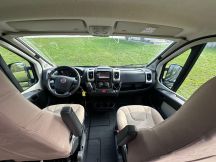 Furgonato Malibù By Carthago Compact 540 DB - Letto trasversale  4 posti usato image preview