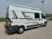 Furgonato Weinsberg CaraBus 600 4 posti usato image preview