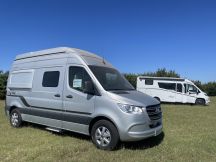 Furgonato Hymer FREE 600 S TETTO A SOFFIETTO  4 posti nuovo image preview