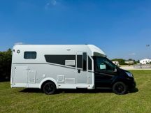 Semintegrale Sunlight T 670 S ADVENTURE EDITION - LETTI GEMELLI - GARAGE 4 posti nuovo image preview