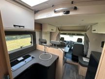 Semintegrale Sunlight T 680 ADVENTURE EDITION - LETTI GEMELLI - GARAGE 4 posti nuovo image preview