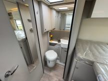 Semintegrale Hymer TRAMP S 680 LETTI GEMELLI  4 posti usato image preview