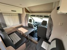 Semintegrale Sunlight T 680 ADVENTURE EDITION - LETTI GEMELLI - GARAGE 4 posti nuovo image preview