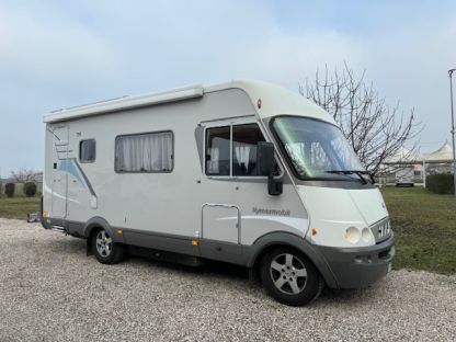 Motorhome Hymer B 544 4 posti usato