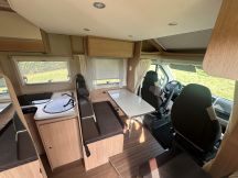 Semintegrale Sunlight T 65 - Letto trasversale, Garage, Portamoto 5 posti usato image preview